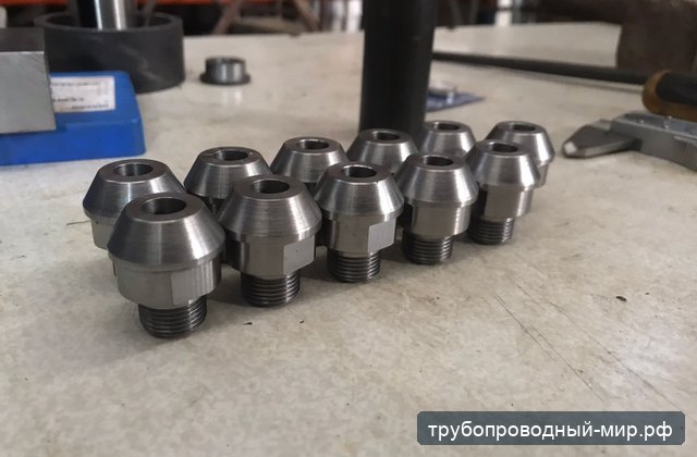 Резьбовые элементы серийной партии: токарная обработка и нарезание резьбы