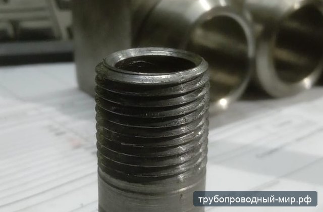 Резьбовая заготовка с наружной резьбой